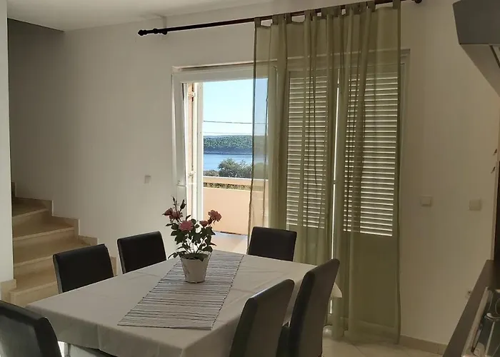 Barbat-za Cijelu Obitelj Appartement