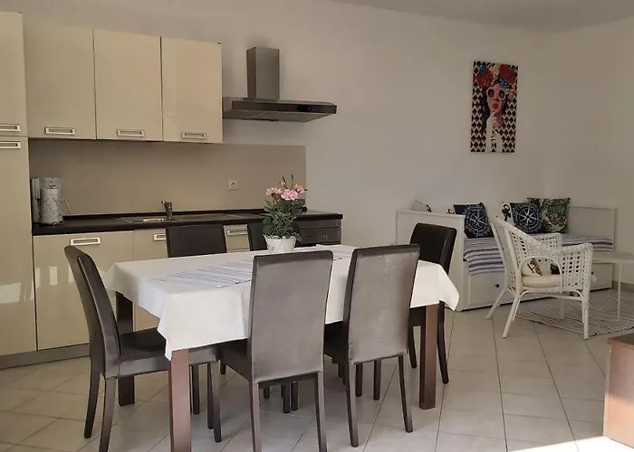 Barbat-za Cijelu Obitelj * Barbat na Rabu